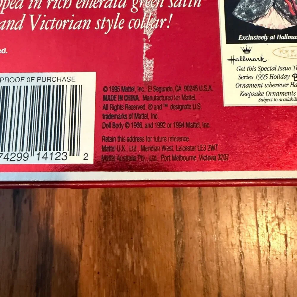 1995 Happy Holidays Barbie 12